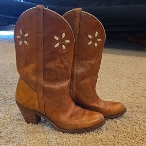 Dingo Brown Heeled Boots with Floral Cutouts